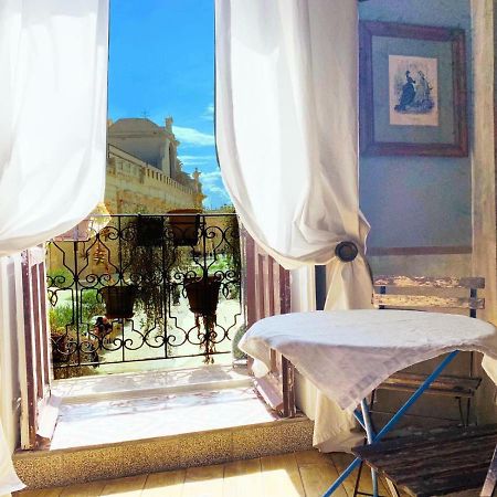 シラクーサ Il Salotto Di Maria Pia Bed & Breakfast エクステリア 写真