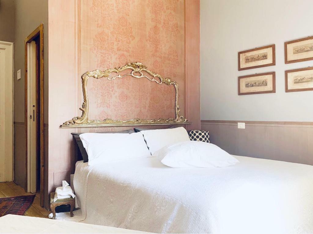 シラクーサ Il Salotto Di Maria Pia Bed & Breakfast エクステリア 写真